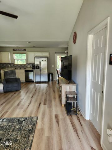 108 Forest Island Avenue, Smithfield, NC 27577