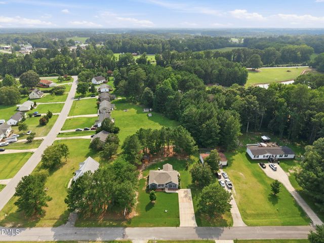 108 Forest Island Avenue, Smithfield, NC 27577