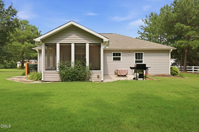108 Forest Island Avenue, Smithfield, NC 27577