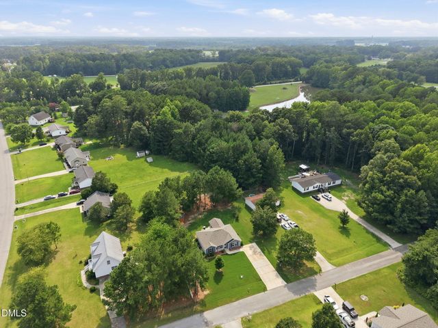 108 Forest Island Avenue, Smithfield, NC 27577