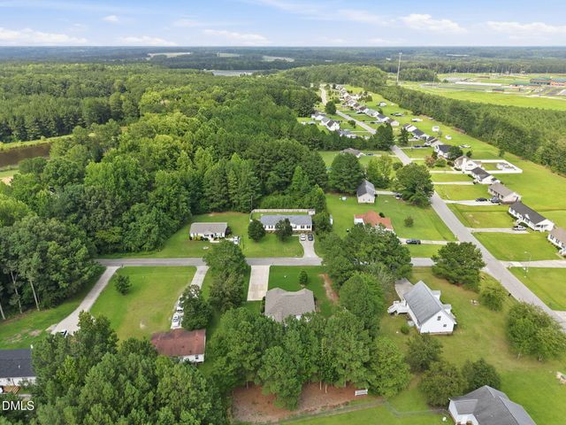 108 Forest Island Avenue, Smithfield, NC 27577