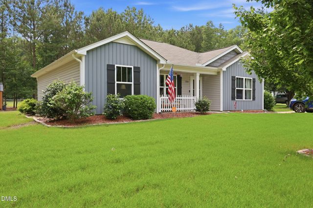 108 Forest Island Avenue, Smithfield, NC 27577