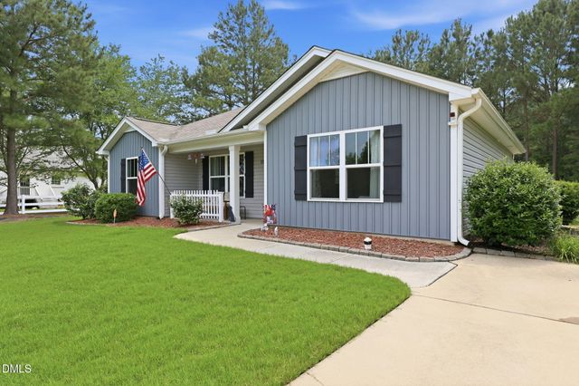 108 Forest Island Avenue, Smithfield, NC 27577