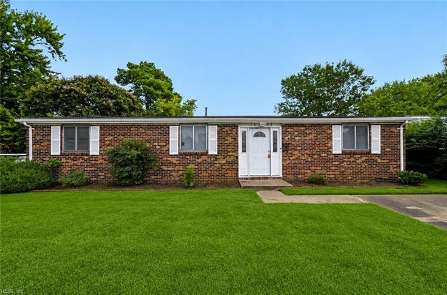1908 Demetro DR, Hampton, VA 23663