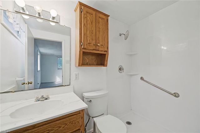 1908 Demetro DR, Hampton, VA 23663