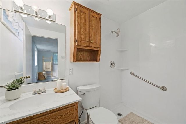 1908 Demetro DR, Hampton, VA 23663