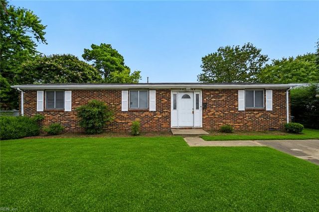 1908 Demetro DR, Hampton, VA 23663