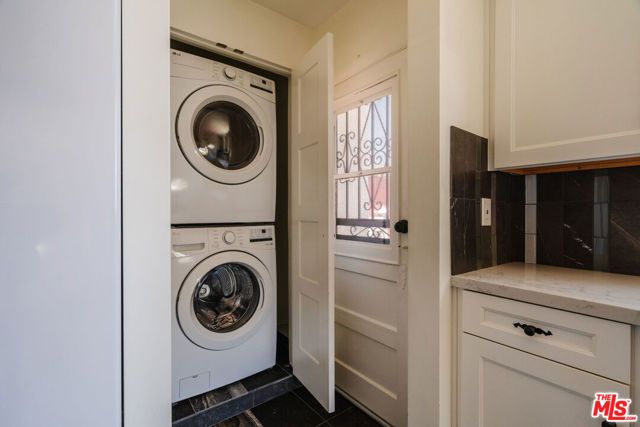 2735 Clyde Avenue, Los Angeles, CA 90016