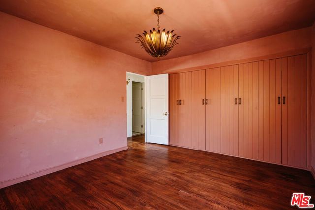 2735 Clyde Avenue, Los Angeles, CA 90016