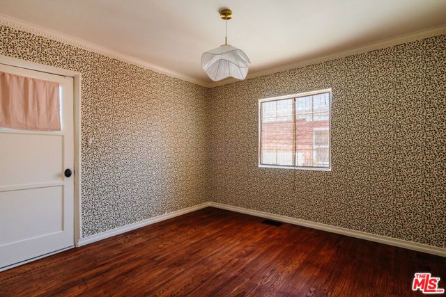 2735 Clyde Avenue, Los Angeles, CA 90016
