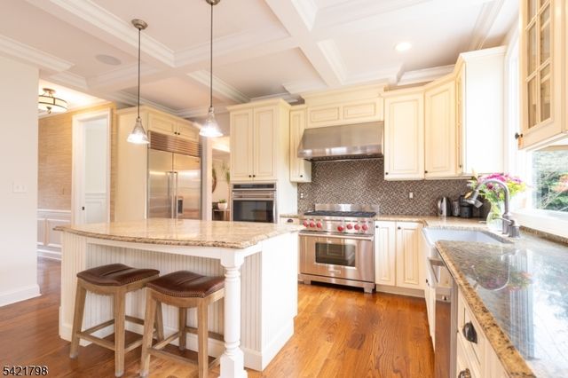 29 Sunnywood Dr, Westfield Town, NJ 07090