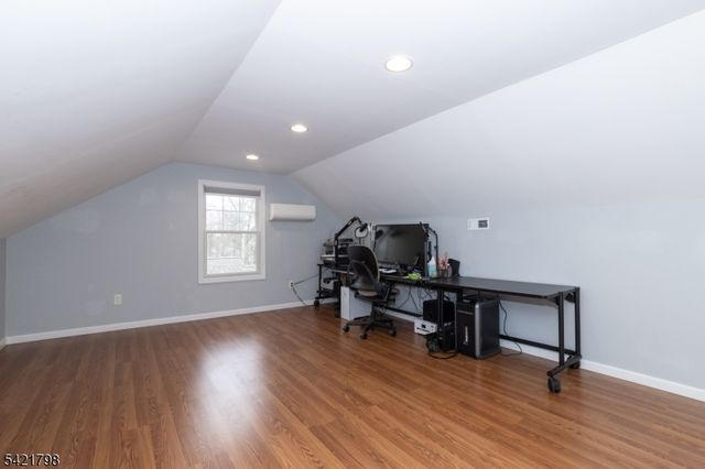 29 Sunnywood Dr, Westfield Town, NJ 07090