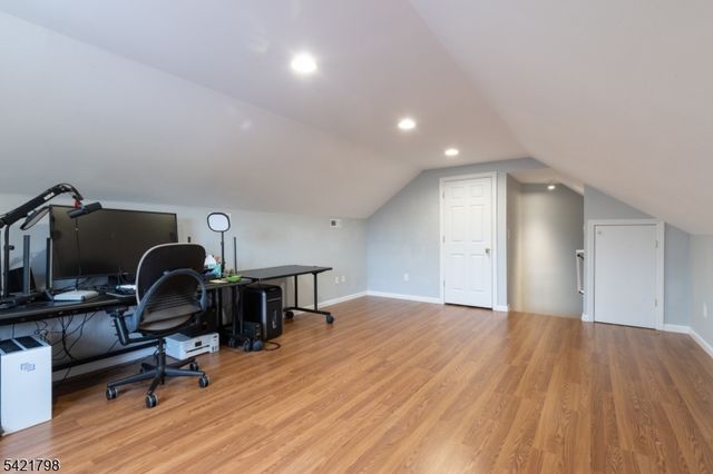 29 Sunnywood Dr, Westfield Town, NJ 07090