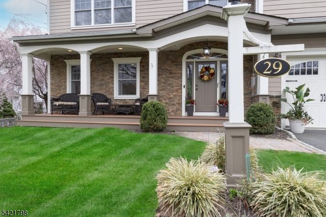 29 Sunnywood Dr, Westfield Town, NJ 07090