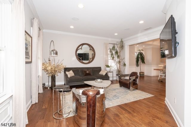 29 Sunnywood Dr, Westfield Town, NJ 07090