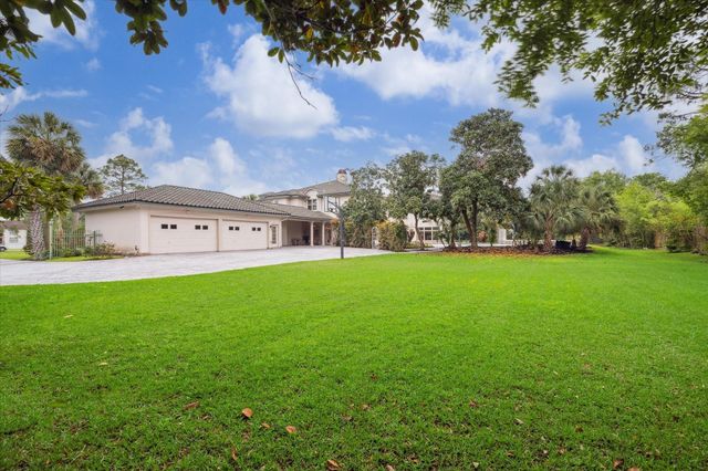 1204 Cowards Creek Drive, Friendswood, TX 77546