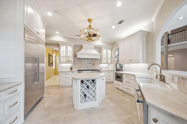 1204 Cowards Creek Drive, Friendswood, TX 77546