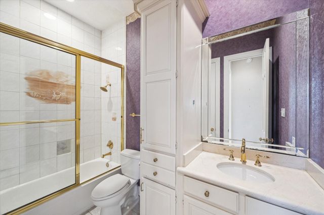 1204 Cowards Creek Drive, Friendswood, TX 77546