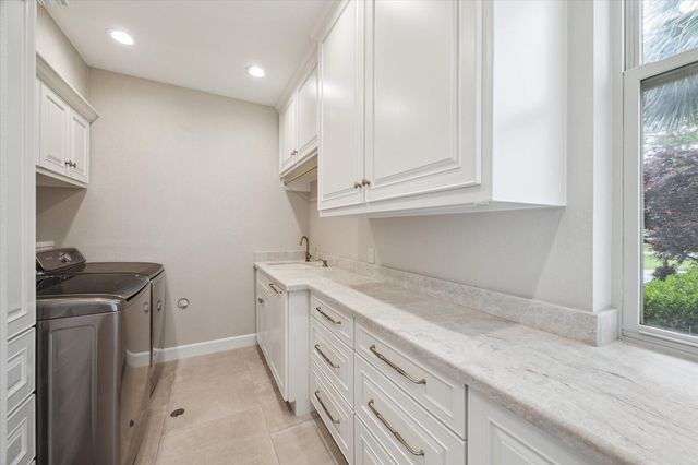 1204 Cowards Creek Drive, Friendswood, TX 77546