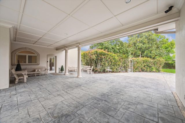 1204 Cowards Creek Drive, Friendswood, TX 77546