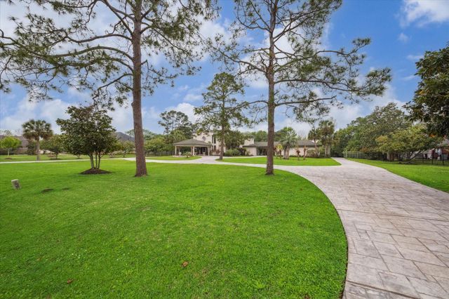 1204 Cowards Creek Drive, Friendswood, TX 77546