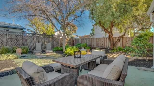 1753 Elm St, Livermore, CA 94551