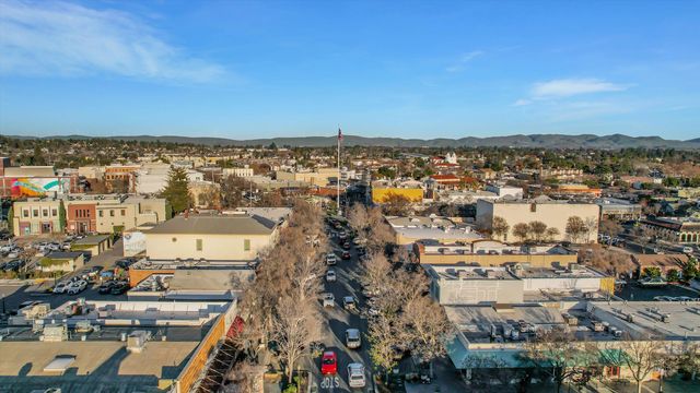 1753 Elm St, Livermore, CA 94551