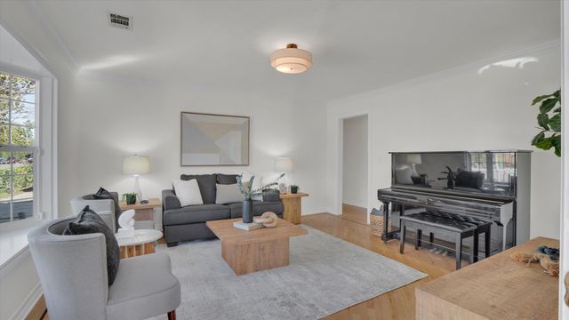 1753 Elm St, Livermore, CA 94551