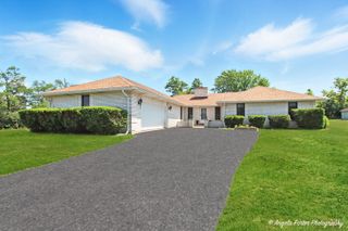 22039 W North Avenue, Antioch, IL 60002