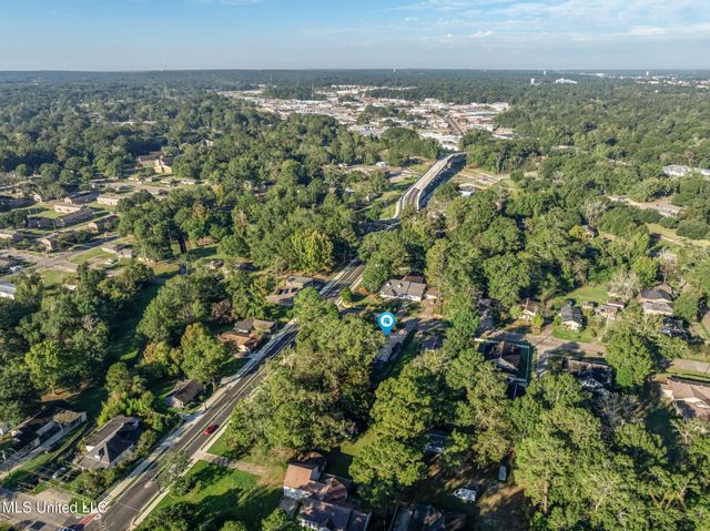 612 John Street, Hattiesburg, MS 39401