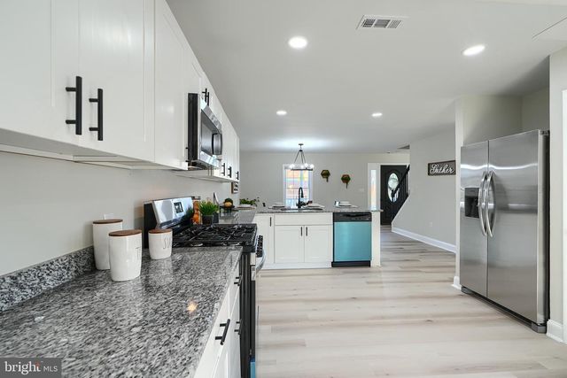 702 DALE AVE, Baltimore, MD 21206