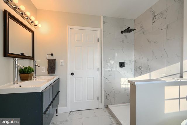 702 DALE AVE, Baltimore, MD 21206