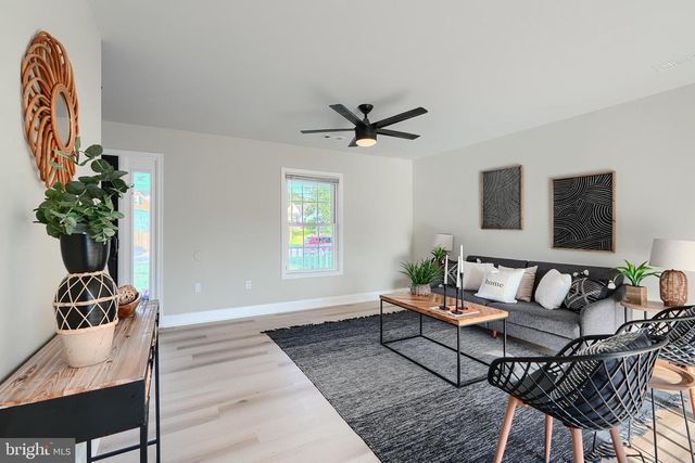 702 DALE AVE, Baltimore, MD 21206