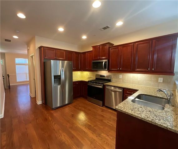 7215 Highland Bluff 2, Atlanta, GA 30328