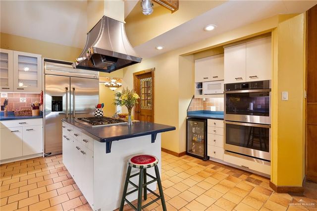 9800 N Shary Road, Mission, TX 78573