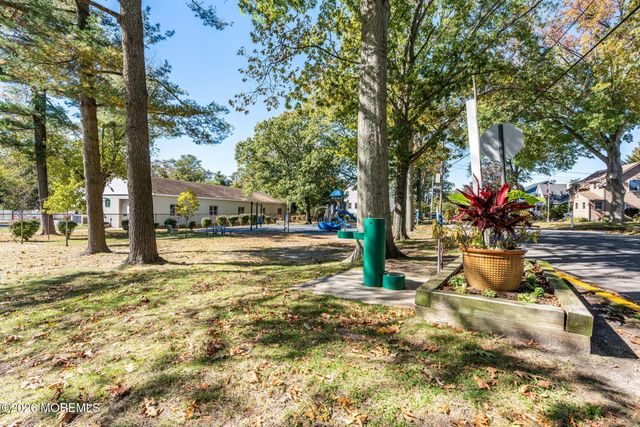 104 Iroquois Road, Manasquan, NJ 08736