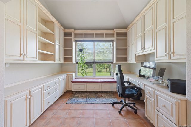 23711 BEAVER CRK, San Antonio, TX 78258