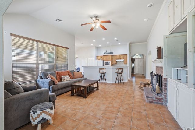 23711 BEAVER CRK, San Antonio, TX 78258
