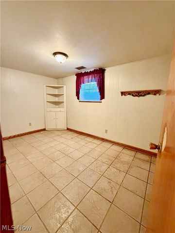 612 Valley Mills Road, Parkersburg, WV 26104