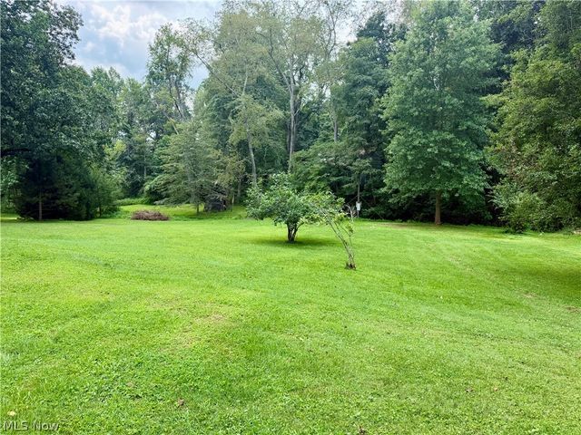612 Valley Mills Road, Parkersburg, WV 26104
