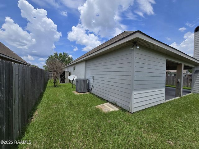 114 Sandhill Crane Drive, Lafayette, LA 70508