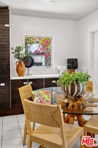 9537 Dalegrove Drive, Beverly Hills, CA 90210