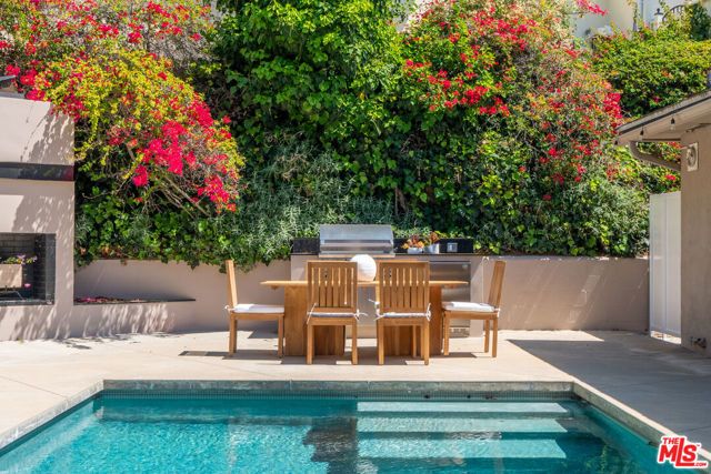 9537 Dalegrove Drive, Beverly Hills, CA 90210