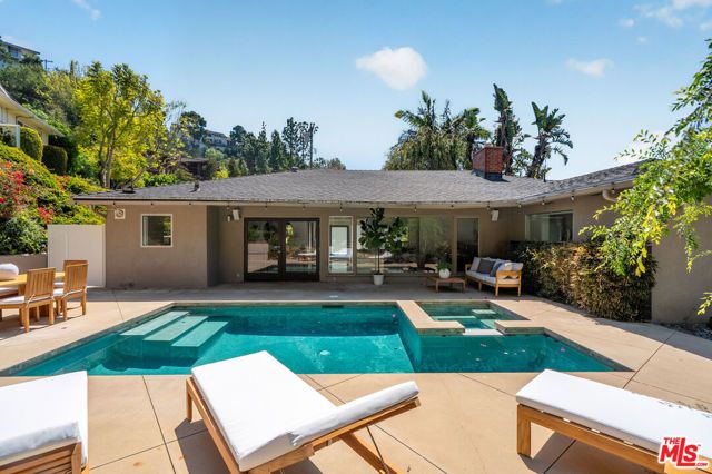 9537 Dalegrove Drive, Beverly Hills, CA 90210