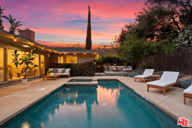 9537 Dalegrove Drive, Beverly Hills, CA 90210