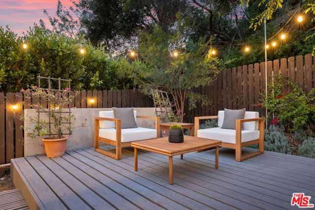 9537 Dalegrove Drive, Beverly Hills, CA 90210