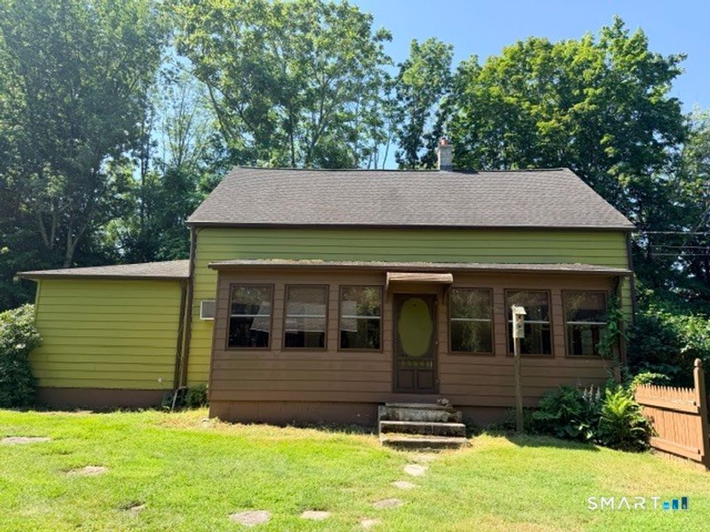 528 Norwich Road, Plainfield, CT 06374