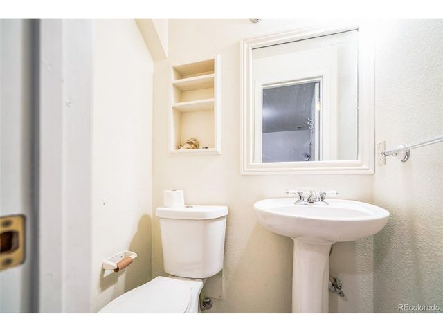 6382 Zermatt Dr, Colorado Springs, CO 80915