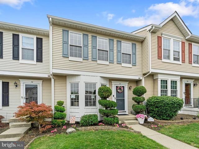 72 PEBBLE LN, Blackwood, NJ 08012