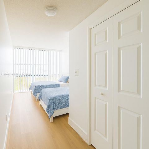 17021 N Bay Rd 906, Sunny Isles Beach, FL 33160